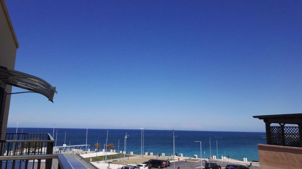 Gallery Art - Sea View Monopoli Luaran gambar